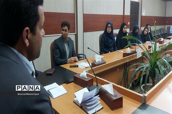 اولین نشست خبری مدیر و معاونان آموزش و پرورش خلیل‌آباد