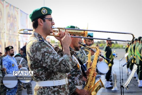 مراسم رژه روز ارتش در تبریز