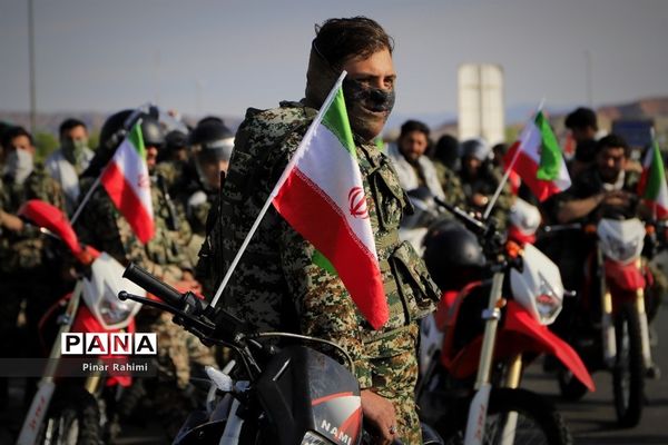 مراسم رژه روز ارتش در تبریز