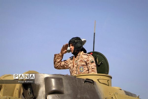 مراسم رژه روز ارتش در تبریز