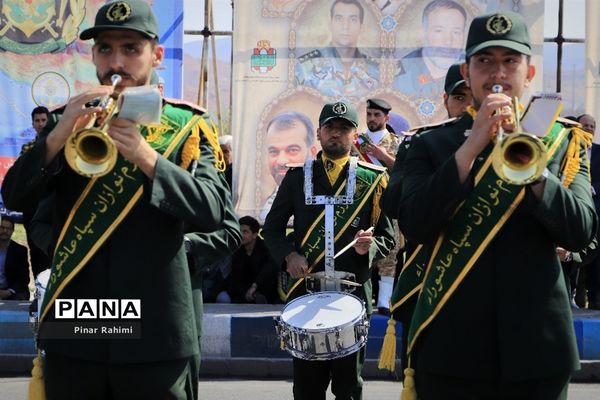 مراسم رژه روز ارتش در تبریز