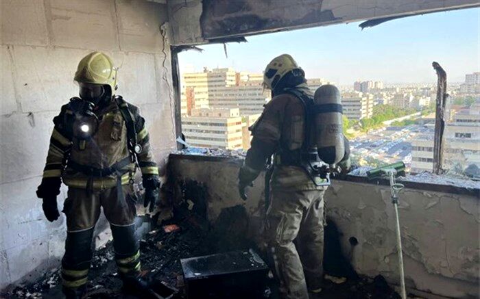 آتش‌سوزی یک واحد مسکونی در فاز ۳ شهرک اکباتان
