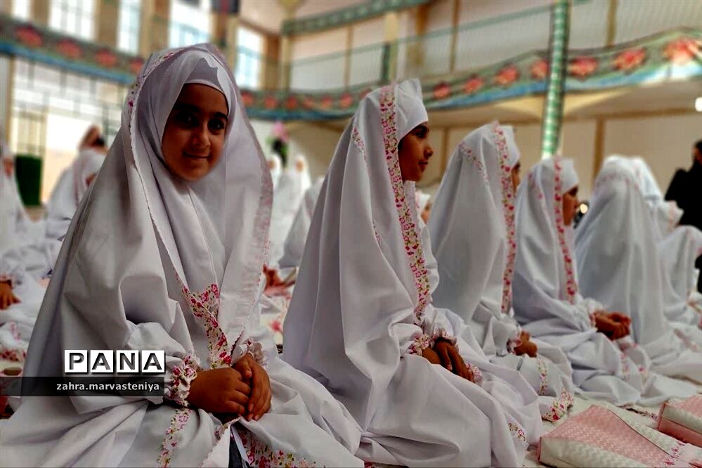 برگزاری جشن بندگی دانش‌آموزان مروستی