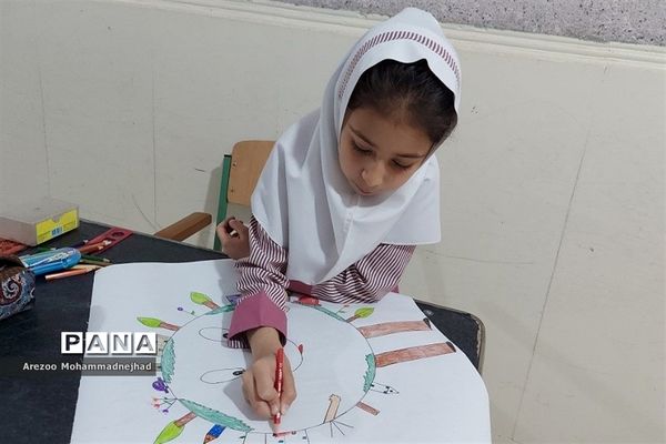 مسابقه نقاشی زمین پاک در پژوهش‌سرای باقرالعلوم قرچک