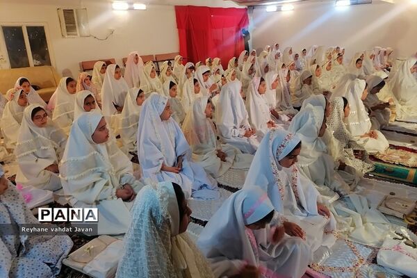 جشن تکلیف روزه اولی در دبستان شقایق