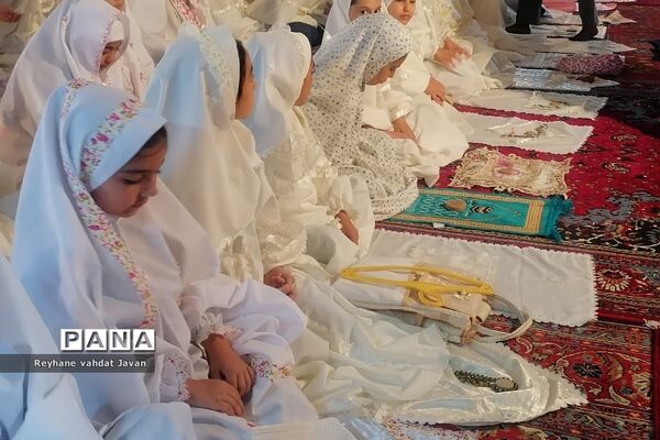جشن تکلیف روزه اولی در دبستان شقایق