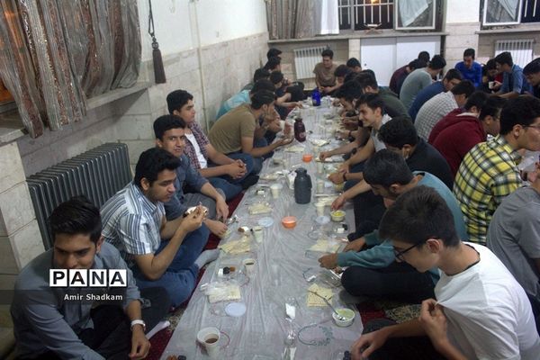 سمپادی‌های سمنان مهمان سفره الهی