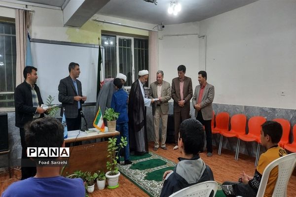 برگزاری مراسم جشن تکلیف دانش‌آموزان پایه هشتم دبیرستان تیزهوشان در شهرستان تربت جام