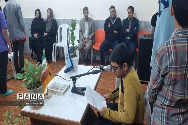 برگزاری مراسم جشن تکلیف دانش‌آموزان پایه هشتم دبیرستان تیزهوشان در شهرستان تربت جام