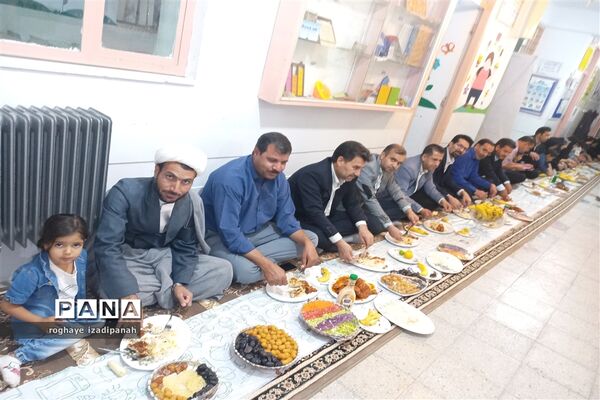 ضیافت افطاری دبستان قرآنی منتظرقائم شهرستان خاتم