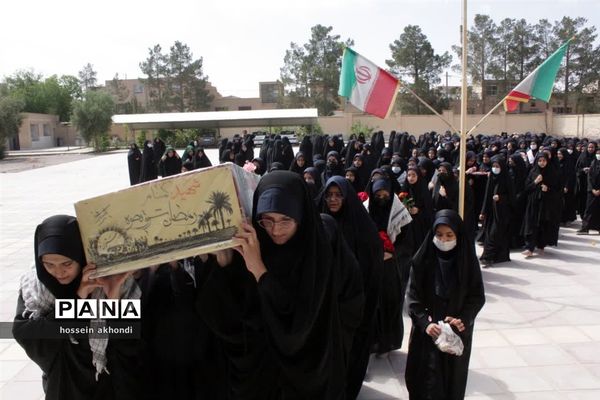 میزبانی باشکوه مدارس شهرستان میبد از شهید گمنام