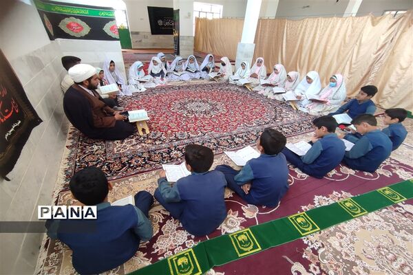 محفل انس با قرآن دبستان لقمان حکیم شهرستان خاتم