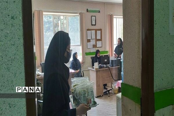 ویژه برنامه‌های دلنشین و پرمحتوا ویژه ماه مبارک رمضان در دبیرستان شرافت ساوجبلاغ