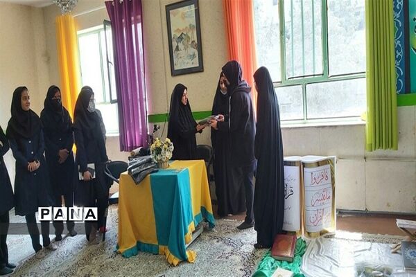 ویژه برنامه‌های دلنشین و پرمحتوا ویژه ماه مبارک رمضان در دبیرستان شرافت ساوجبلاغ