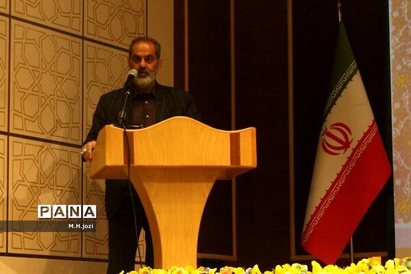 تجلیل از برگزیدگان چهل‌ویکمین دوره مسابقات قرآن، عترت و نماز ویژه پسران قم
