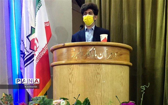 شورای دانش‌آموزی تمرین احترام به مردم سالاری دینی و دموکراسی است