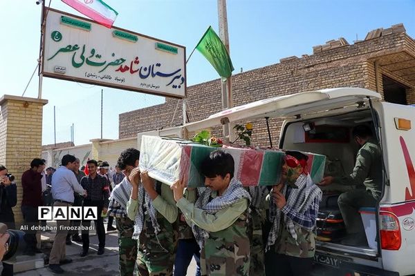 میزبانی دبیرستان شاهد حضرت ولی‌عصر(عج) میبد از شهید گمنام دوران دفاع مقدس