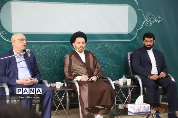 دیدار وزیر علوم، تحقیقات و فناوری با نماینده ولی فقیه در استان