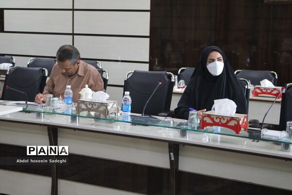 جلسه شناسایی و معرفی جلوه‌های ویژه معلمی و زیست بوم جدید آموزش و پرورش استان بوشهر