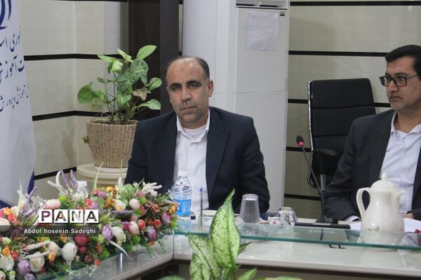 جلسه شناسایی و معرفی جلوه‌های ویژه معلمی و زیست بوم جدید آموزش و پرورش استان بوشهر