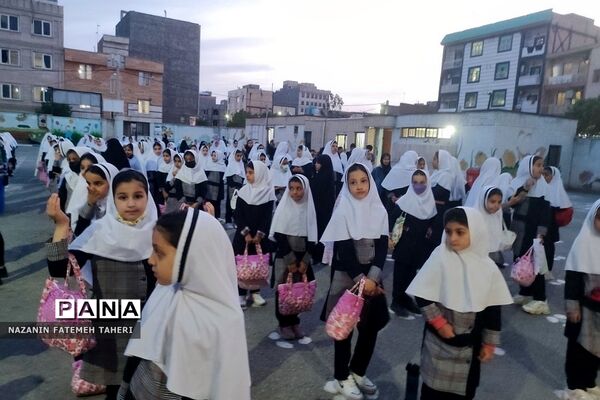 ضیافت افطاری در دبستان دخترانه ریحانه‌النبی فشافویه