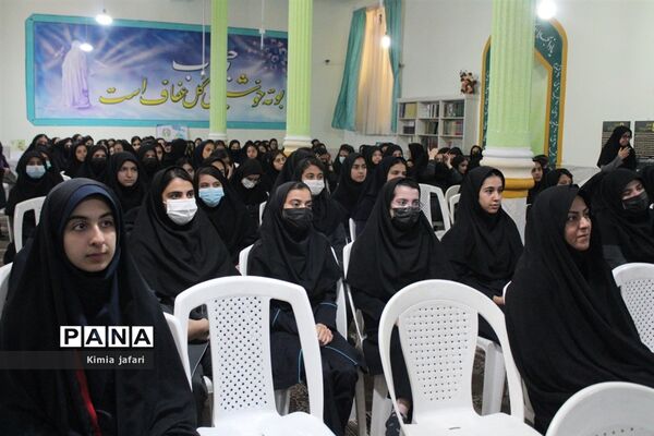 برگزاری یادواره شهدای (نسل آلاله‌ها) در دبیرستان شاهد مطهره