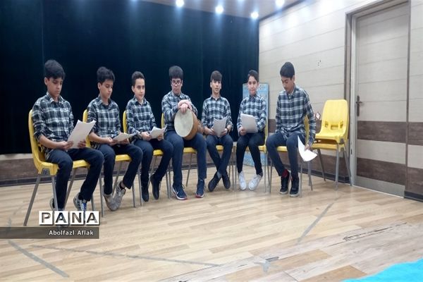 برگزاری مسابقات سرود، تئاتر و عروسک‌گردانی جشنواره فرهنگی و هنری در منطقه ۱۴