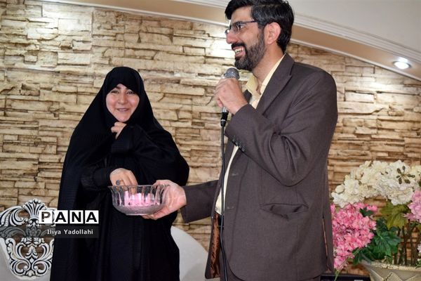 ضیافت افطاری صمیمانه کارمندان اداره آموزش و پرورش منطقه ۱۴