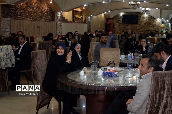 ضیافت افطاری صمیمانه کارمندان اداره آموزش و پرورش منطقه ۱۴