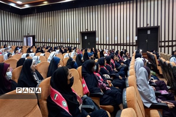 برگزاری همایش رهبران جوان سازمان دانش‌آموزی ناحیه ۳ کرج