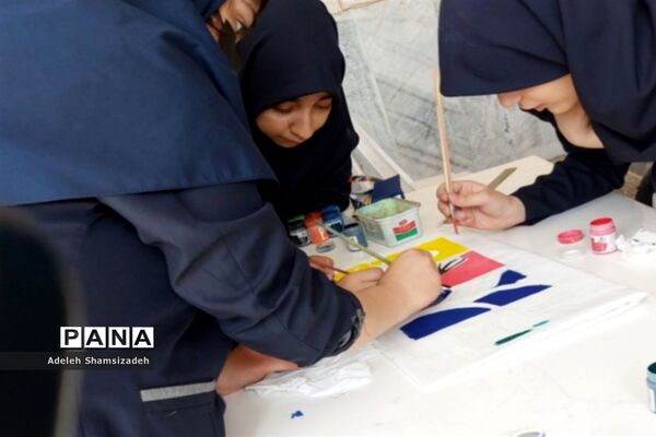 برگزاری طرح نقاشی همگانی در دبیرستان شاهد تقوا پیشگان