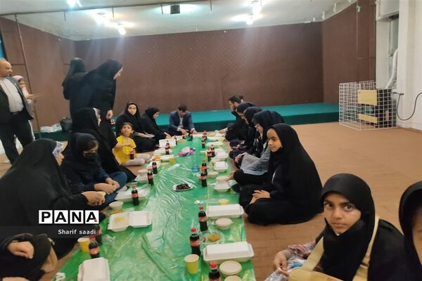 دورهمی دانش‌آموز خبرنگاران پانا فارس و ضیافت افطار
