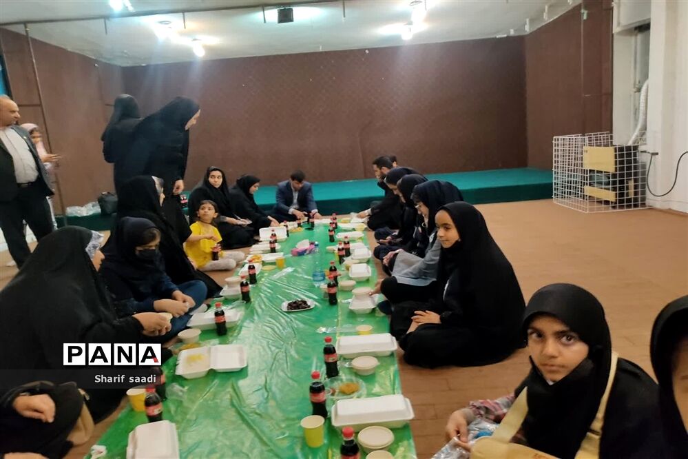 دورهمی دانش‌آموز خبرنگاران پانا فارس و ضیافت افطار