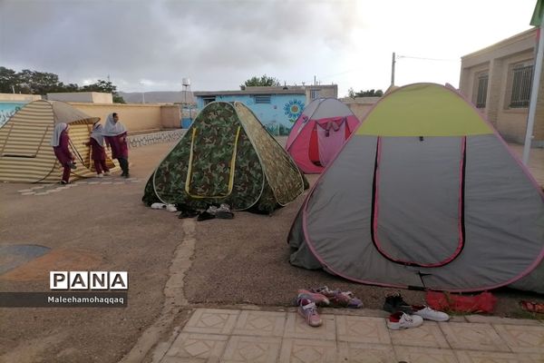 ضیافت افطاری در دبستان عفت ابرکوه