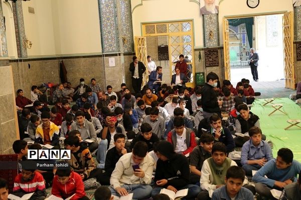 مراسم محفل انس با قرآن در واپسین روز های ماه رمضان در شهریار