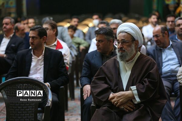 آیین تجلیل از خادمان کشوری جشن‌های نیمه شعبان در مسجد جمکران