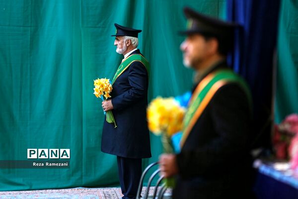 آیین تجلیل از خادمان کشوری جشن‌های نیمه شعبان در مسجد جمکران