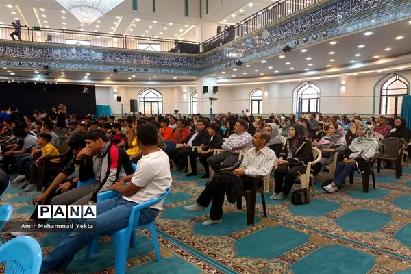برگزاری مراسم جشن تکلیف پسران آموزشگاه متوسطه اندیشه