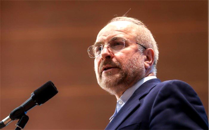 الگوی تحول و حل مسائل کشور باید فرهنگ دفاع مقدس باشد