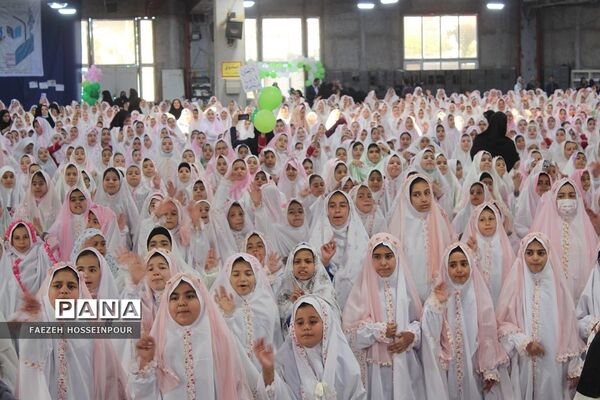 جشن بزرگ ۱۶۰۰ نفره روزه اولی‌ها در بهارستان‌دو