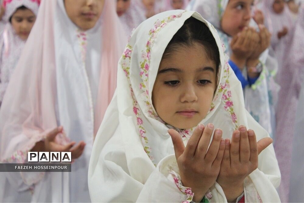 جشن بزرگ ۱۶۰۰ نفره روزه اولی‌ها در بهارستان‌دو