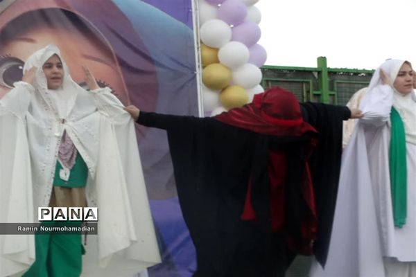 جشن روزه اولی‌ها با حضور پرشور دانش‌آموزان دختر منطقه9 آموزش و پرورش شهر تهران