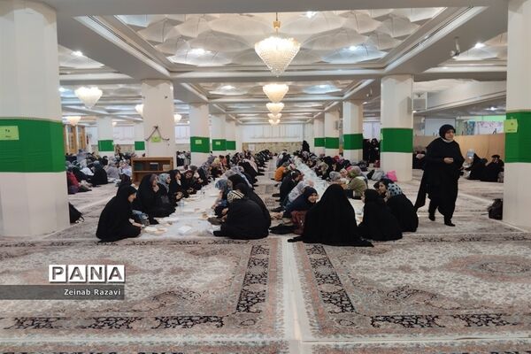 آیین مهمانی ملکوت در حرم حضرت معصومه(س)