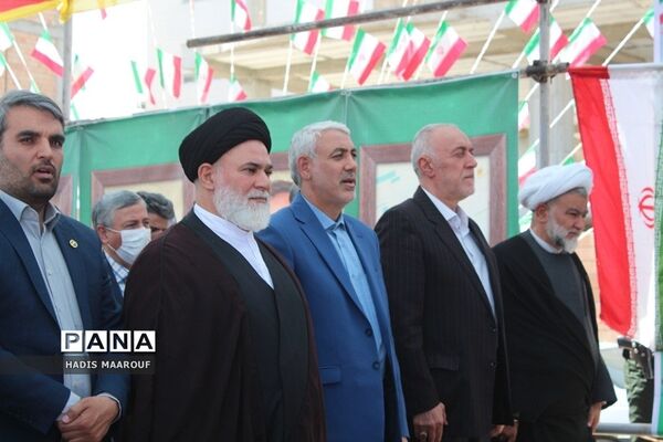 آیین خشت‌گذاری ۱۰ مدرسه در بهارستان 2