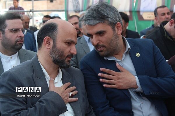 آیین خشت‌گذاری ۱۰ مدرسه در بهارستان 2