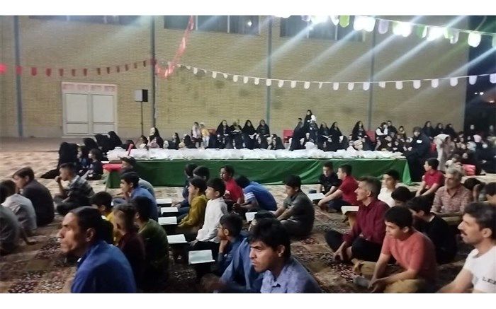 اختتامیه محفل انس با قرآن در دبیرستان سید احمد لاجوردی کاشان/ فیلم