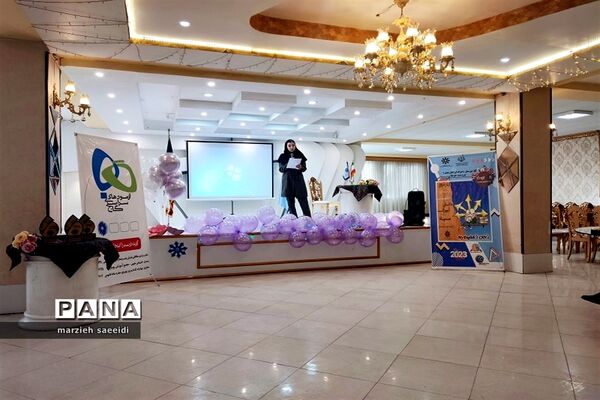 اولین جشنواره زبان انگلیسی ویژه دانش آموزان مدارس خاص