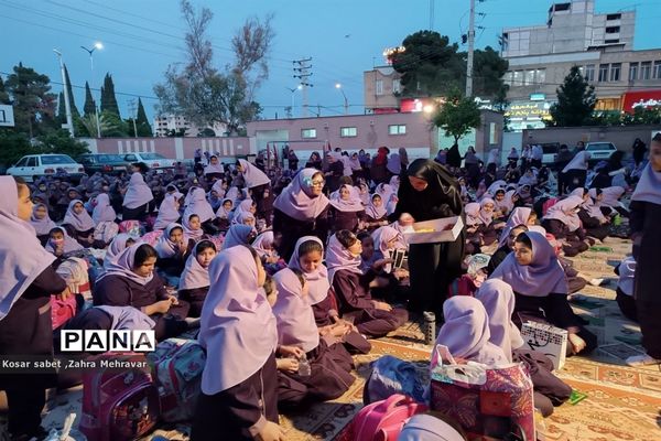 زیارت پرچم حرم امام حسین (ع) در مدرسه معارف ۶