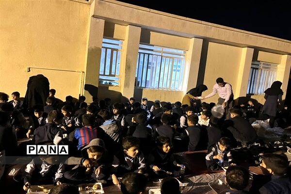 ضیافت افطاری و محفل انس با قرآن دبستان سما خاتم