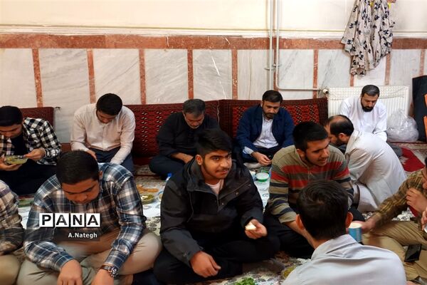 افطاری آموزش و پرورش منطقه ۱۵ در آخرین روز از ماه رمضان